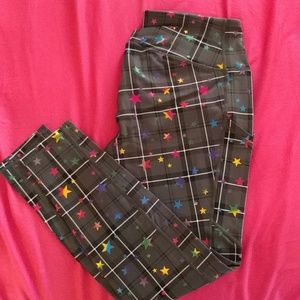 Torrid Active Black / Gray Plaid Foil Rainbow Star Sports Leggings Size 1